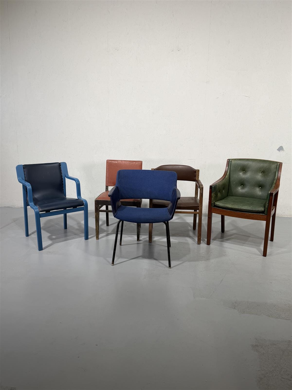 Erilaiset vintage tuolit (5kpl)