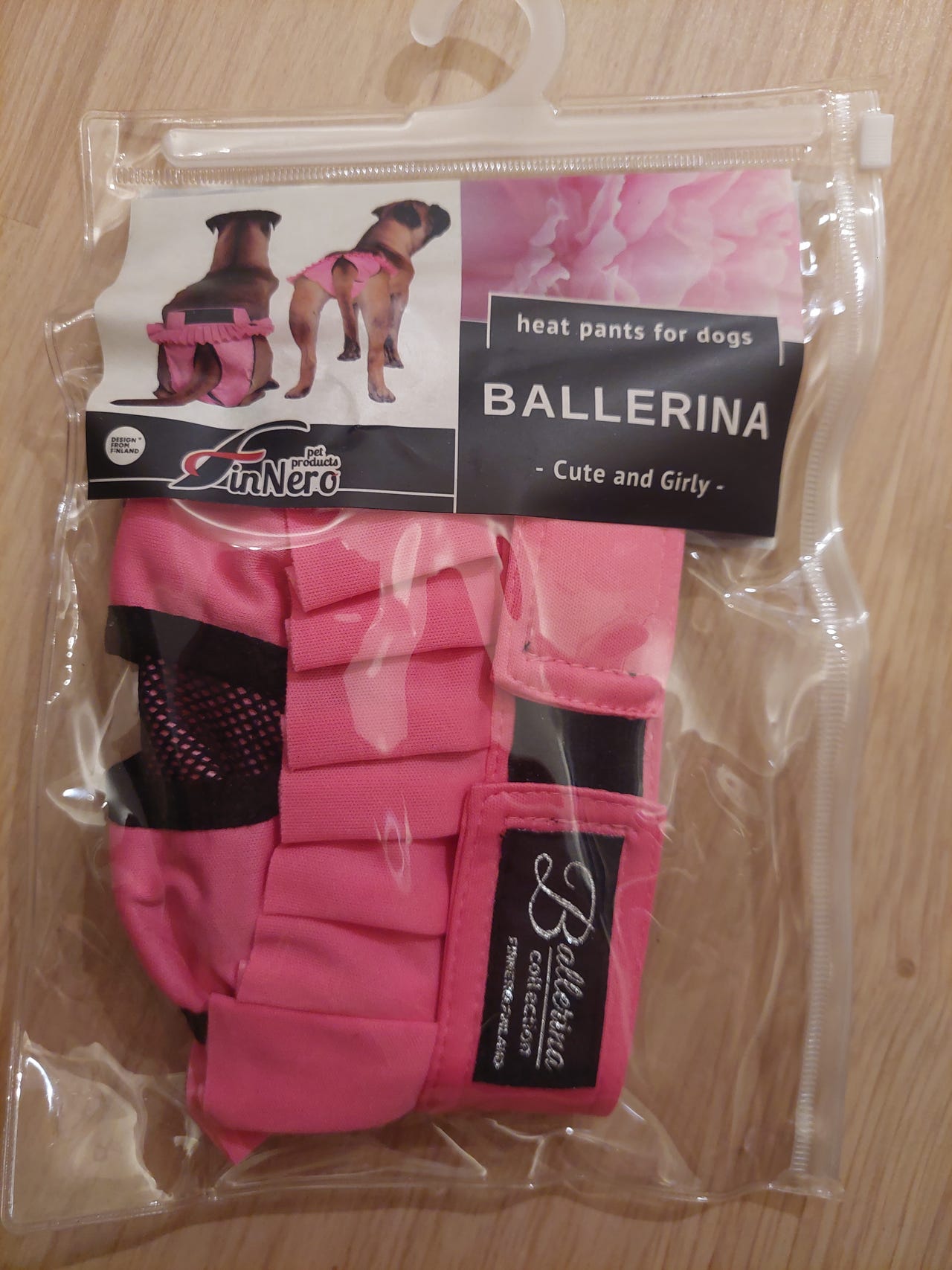 Pienen koiran juoksuhousut ballerina