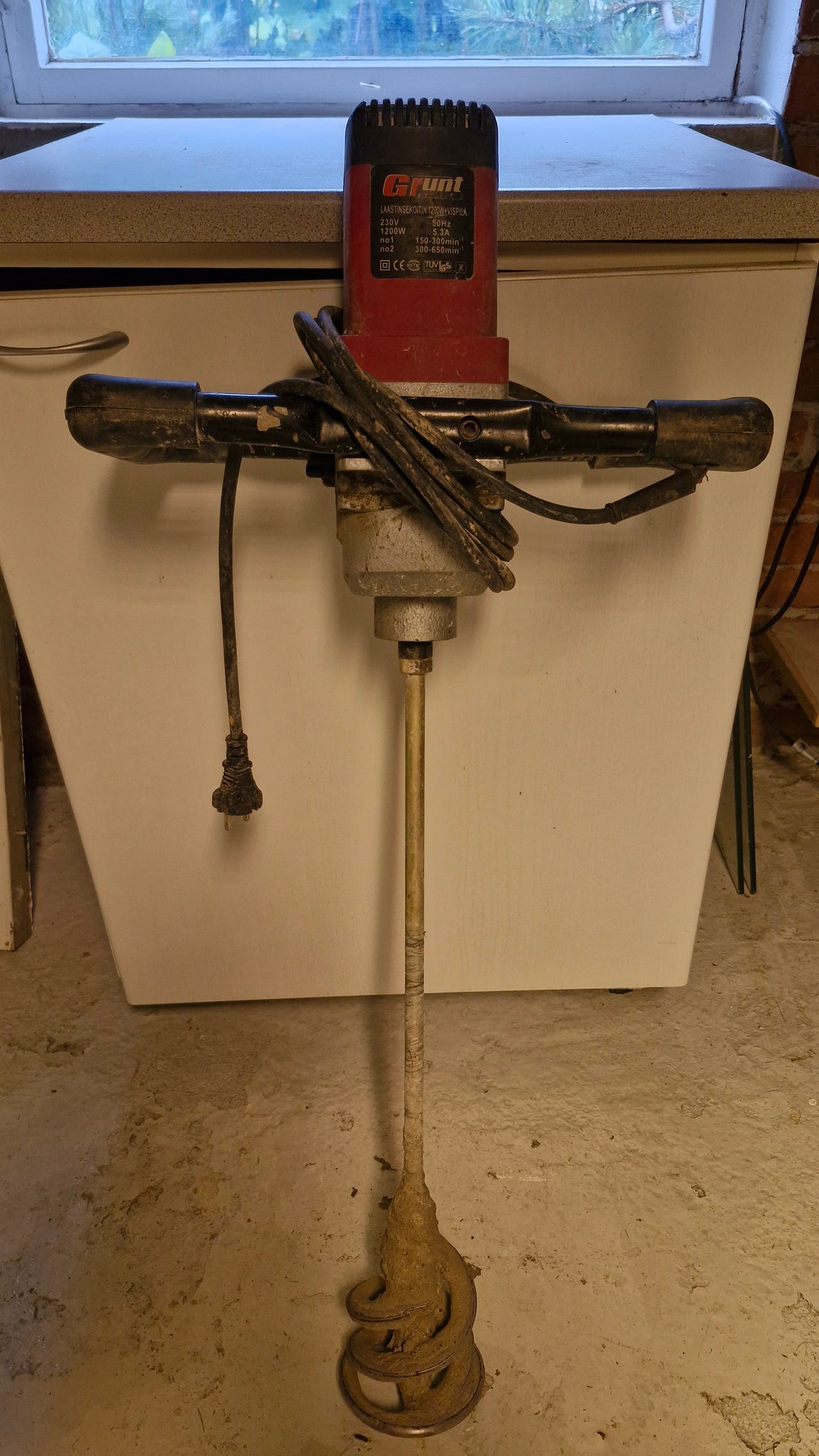 Sähköinen betonimyllyn sekoitin / porakone