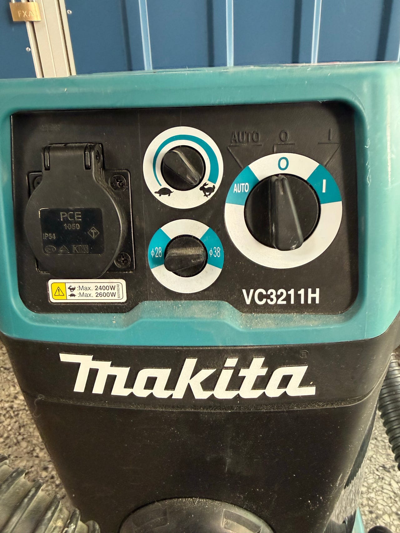 Makita VC3211H märkä-kuivaimuri 1050W