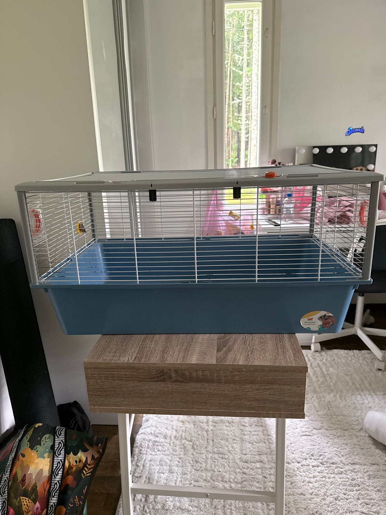 Hamsterin häkki tarvikkeineen