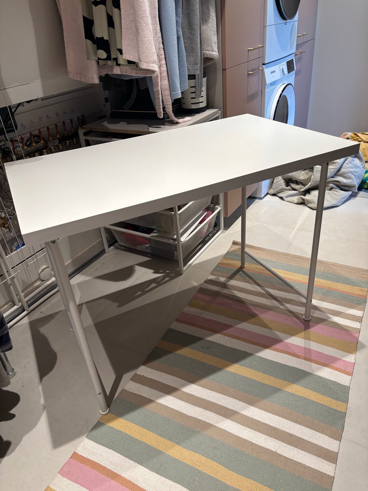 Ikea pöytä ja laatikosto valkoinen/puu