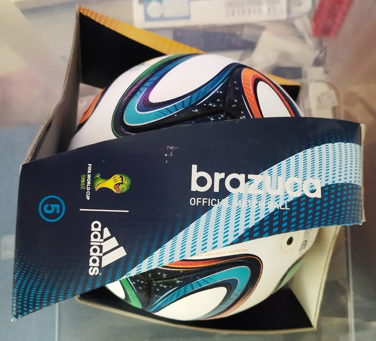 2014 Adidas kisapallo Brazuca