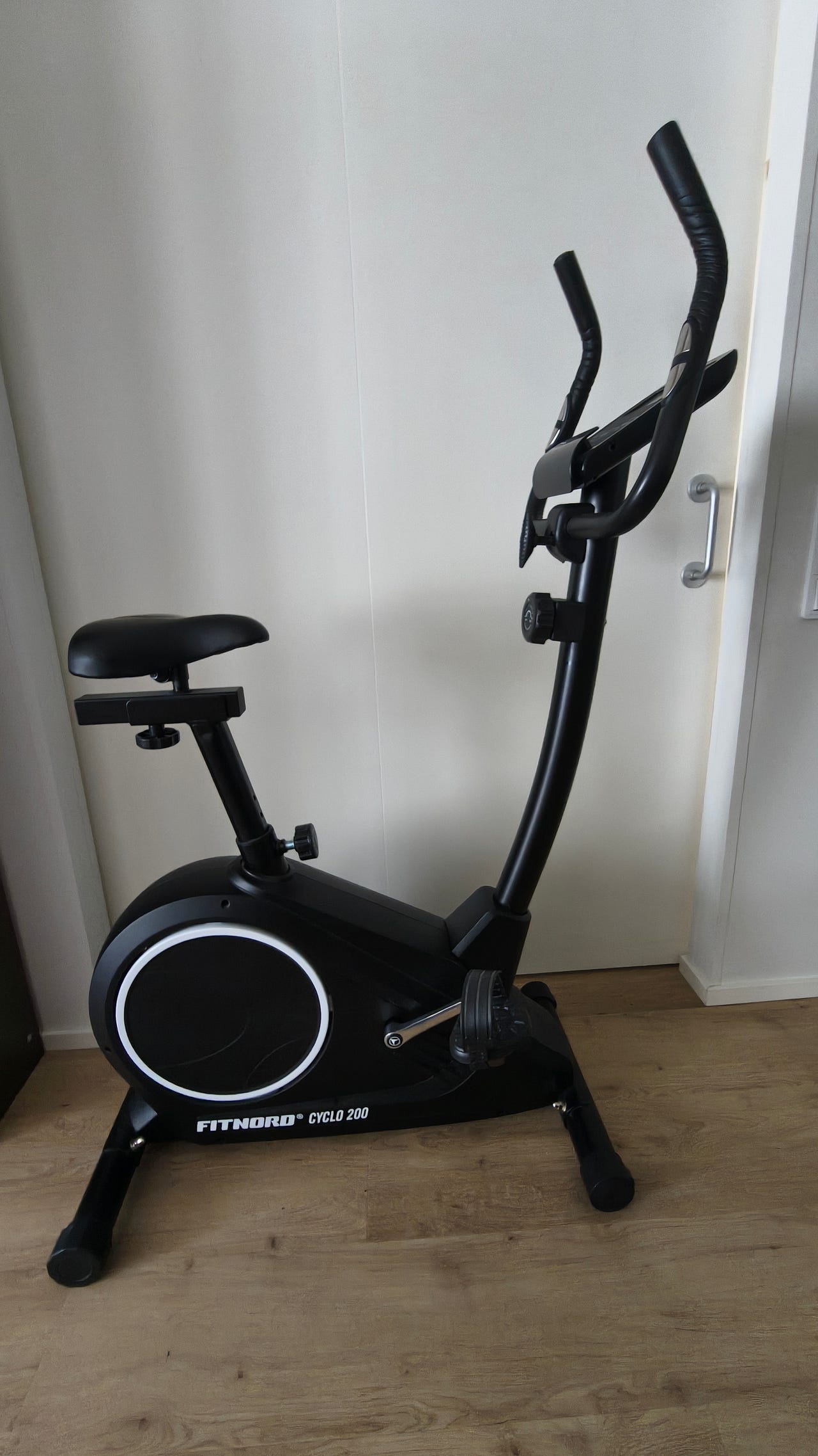 FitNord Cyclo 200 kuntopyörä musta