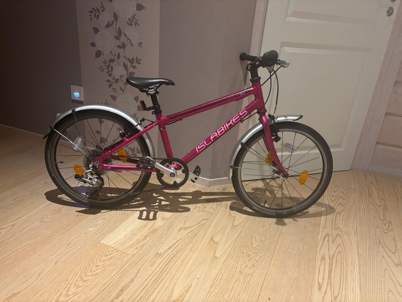 Kevyt 20” Islabikes laatupyörä