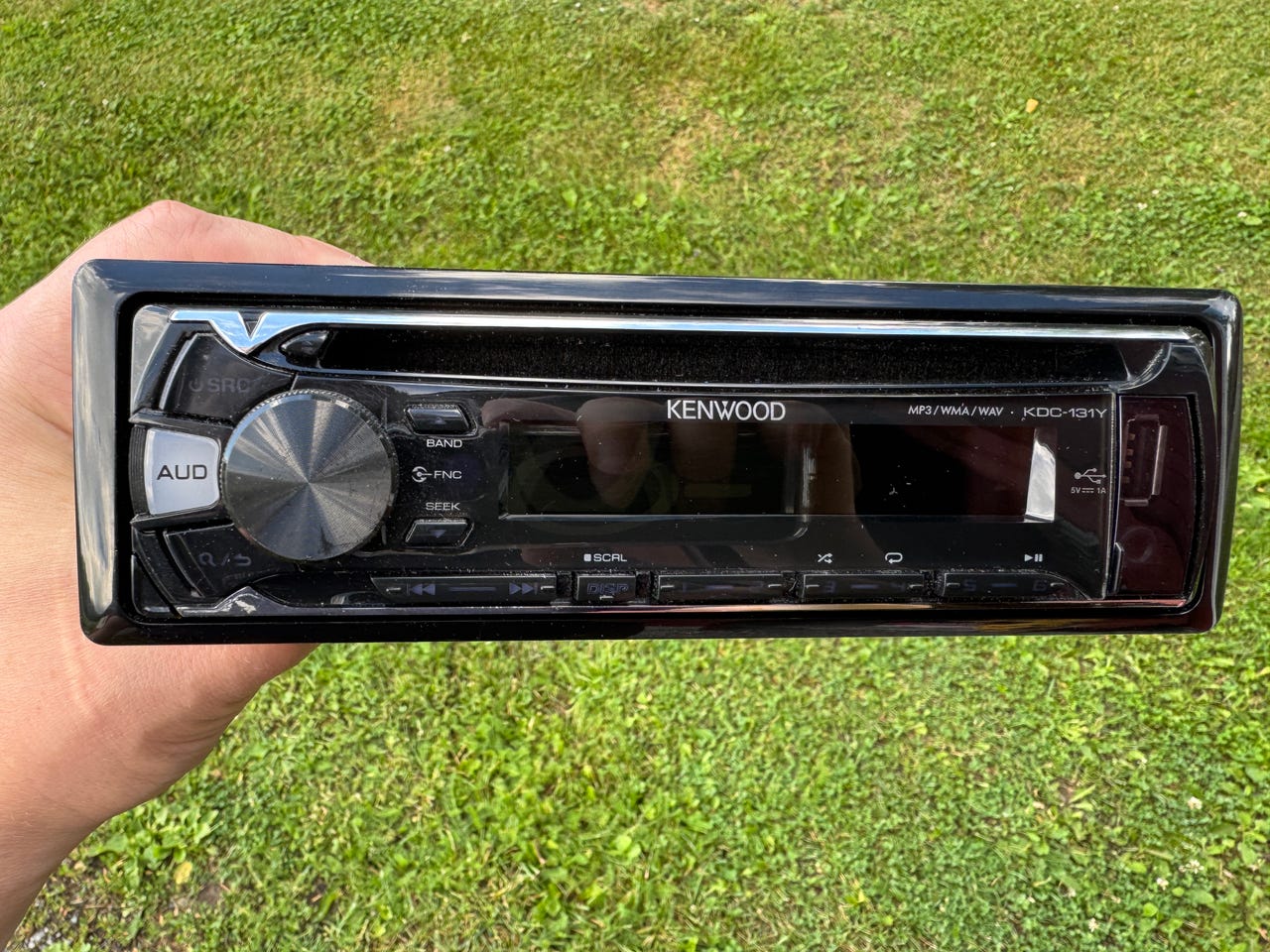Kenwood KDC-131Y autostereo – Hyvä ja toimiva perussoitin halvall