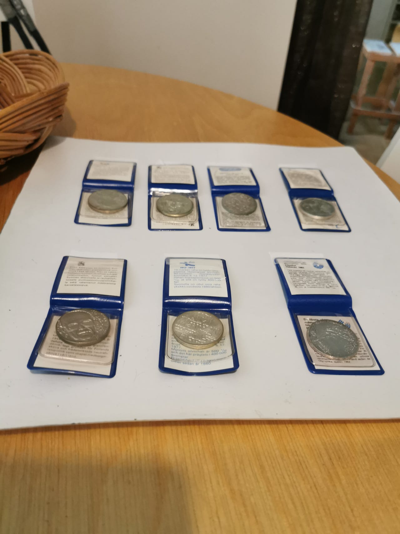 Suomi juhlakolikoita