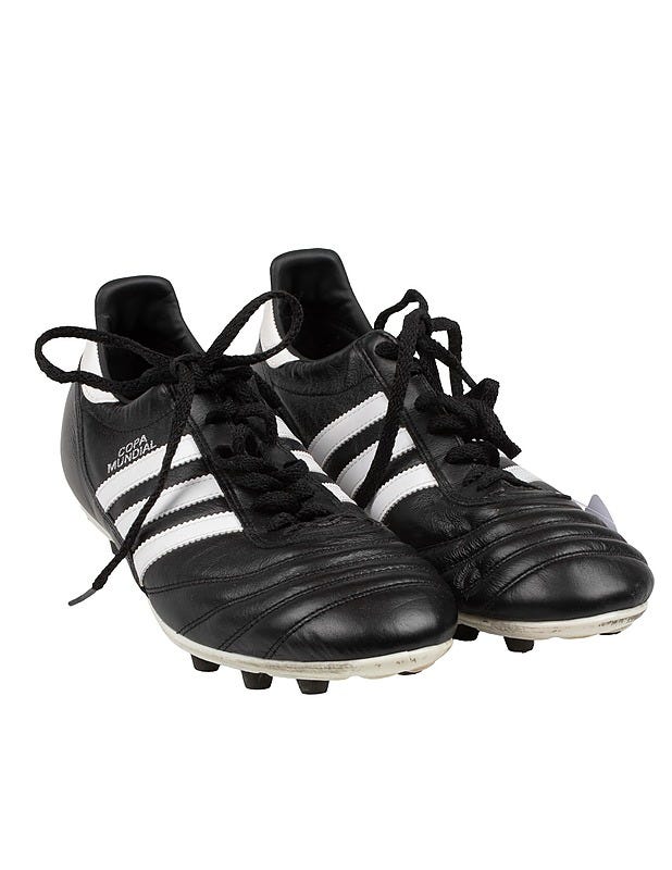 ADIDAS Copa Mundial -jalkapallokengät, koko 45 1/3