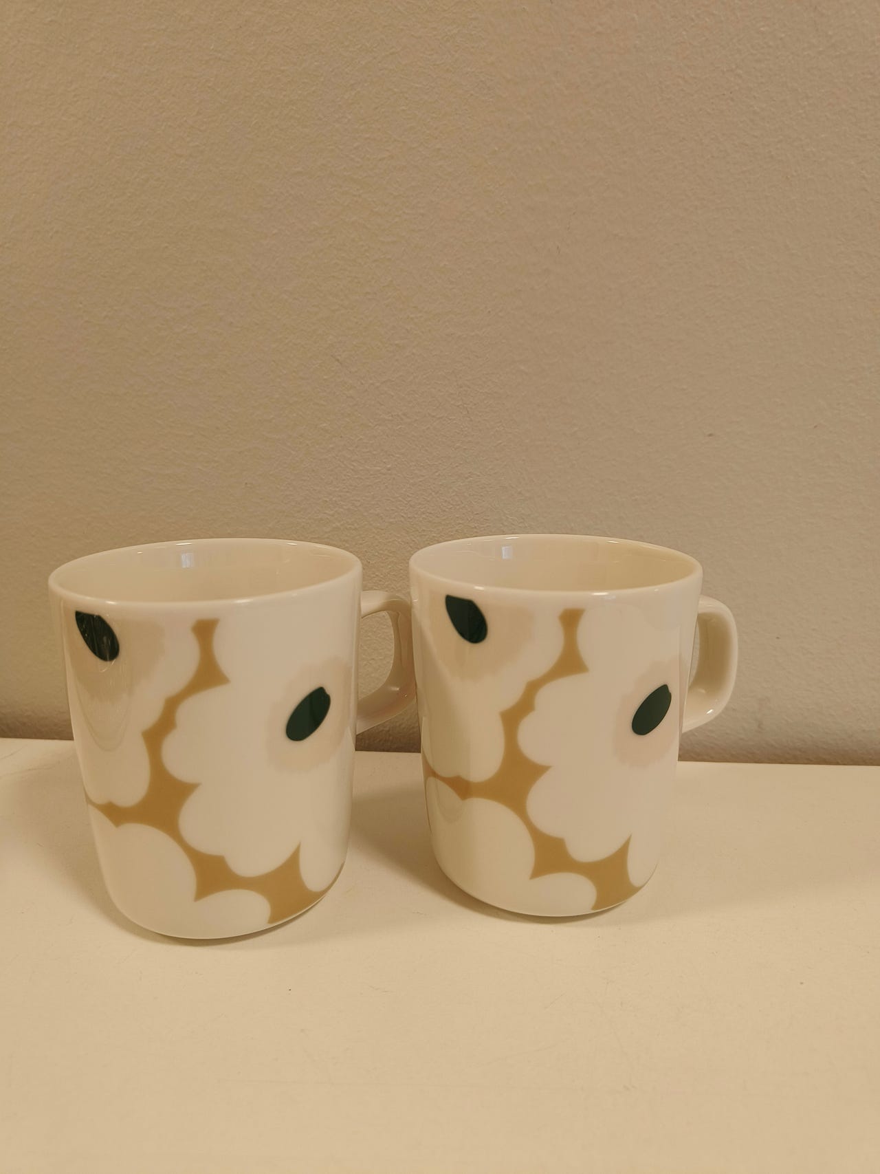 Uudet Marimekon 2,5dl unikko mukit