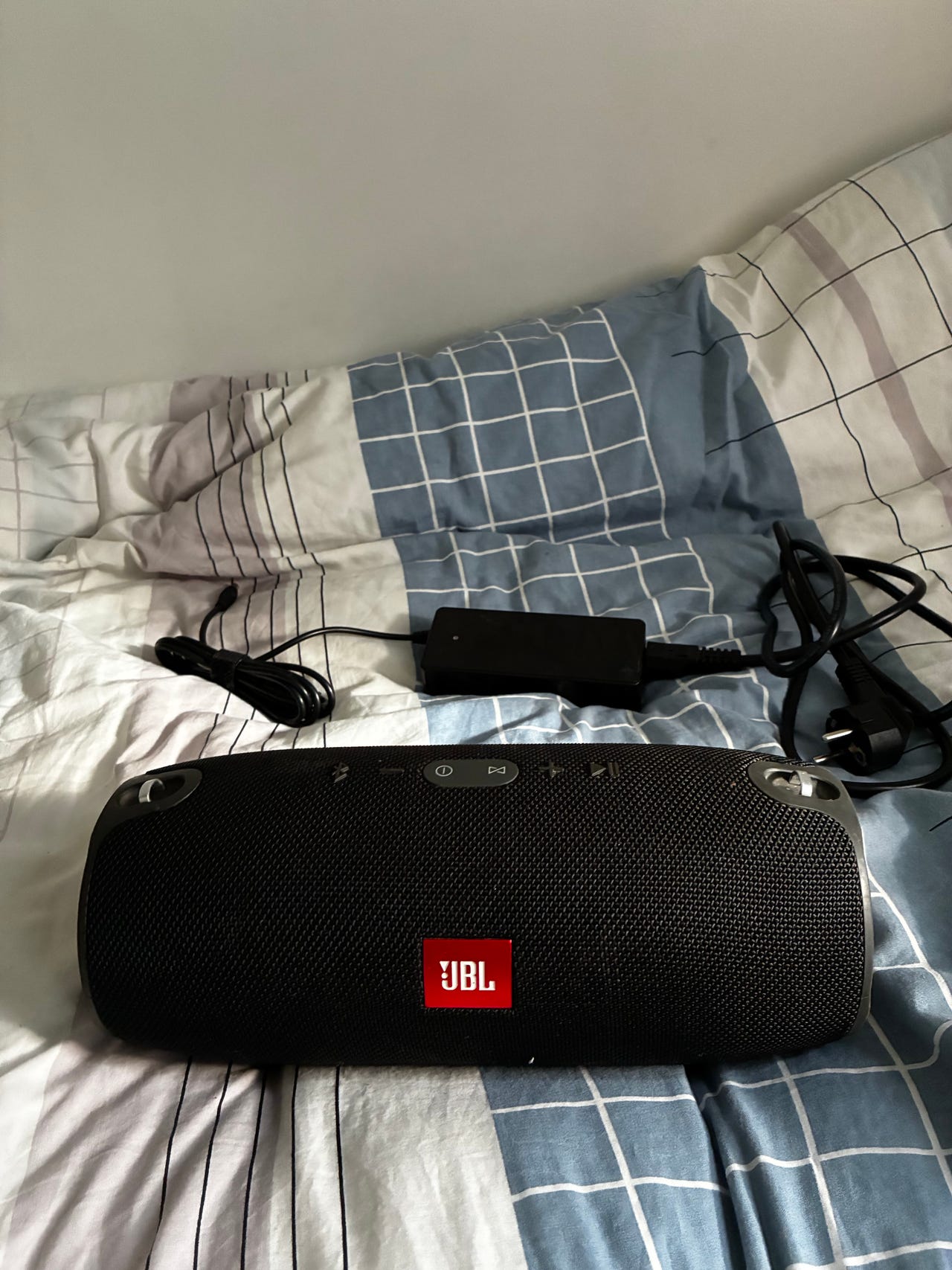 JBL Xtreme bluetooth-kaiutin musta
