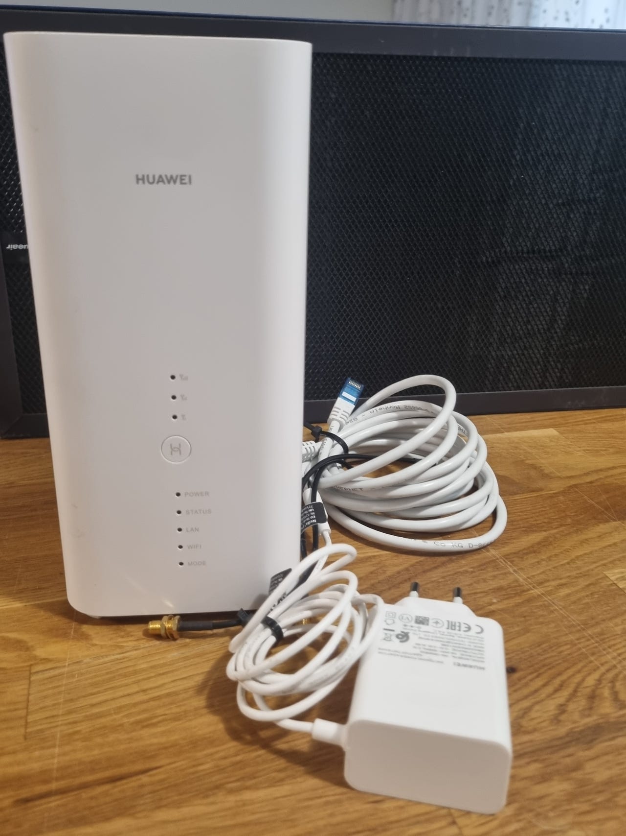 Huawei B818-263 reititin