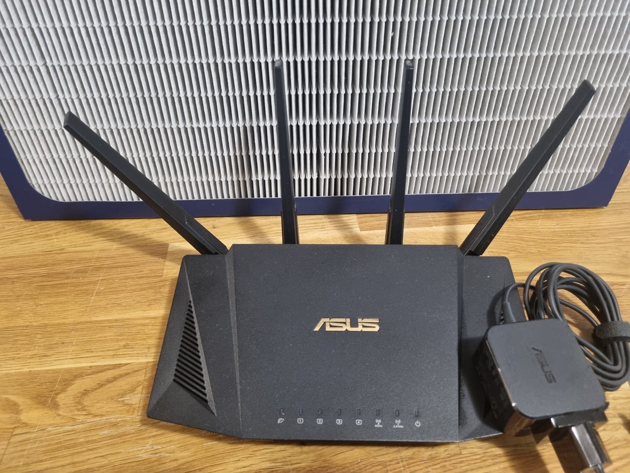 Asus reititin RT-AX58U