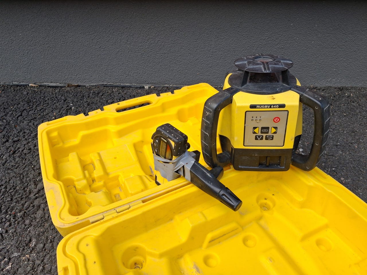Leica Rugby 640 taso laser