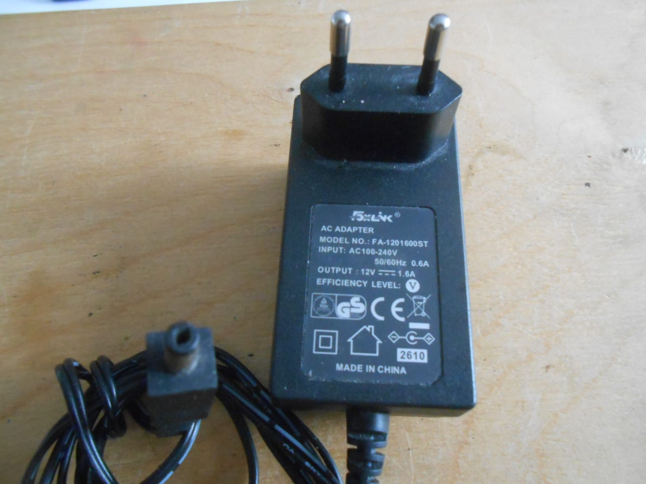 Foxlink FA-1201600ST AC-verkkolaite/laturi..