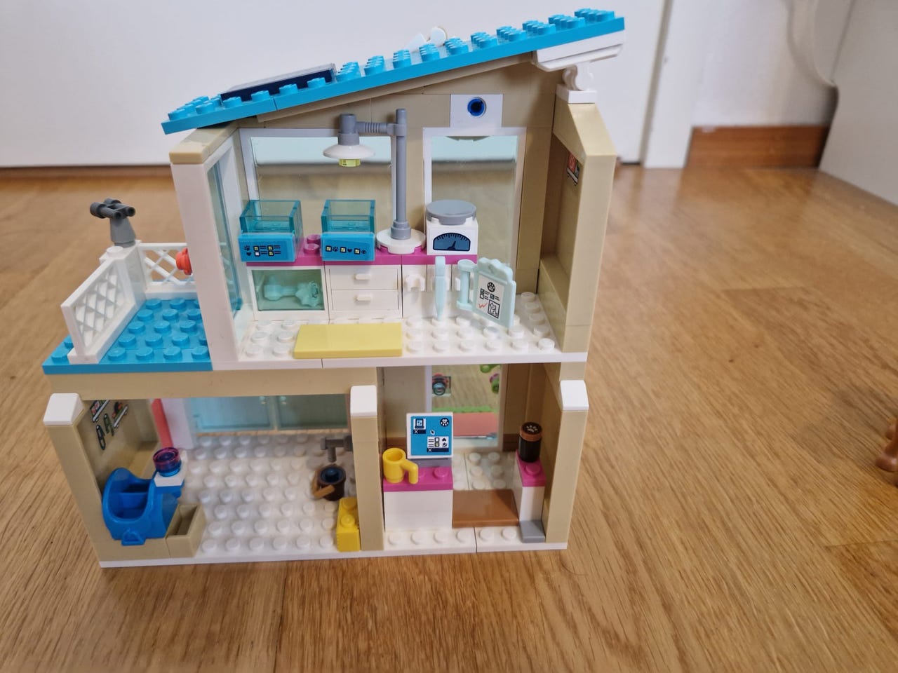 LEGO Friends eläinsairaala (41446)