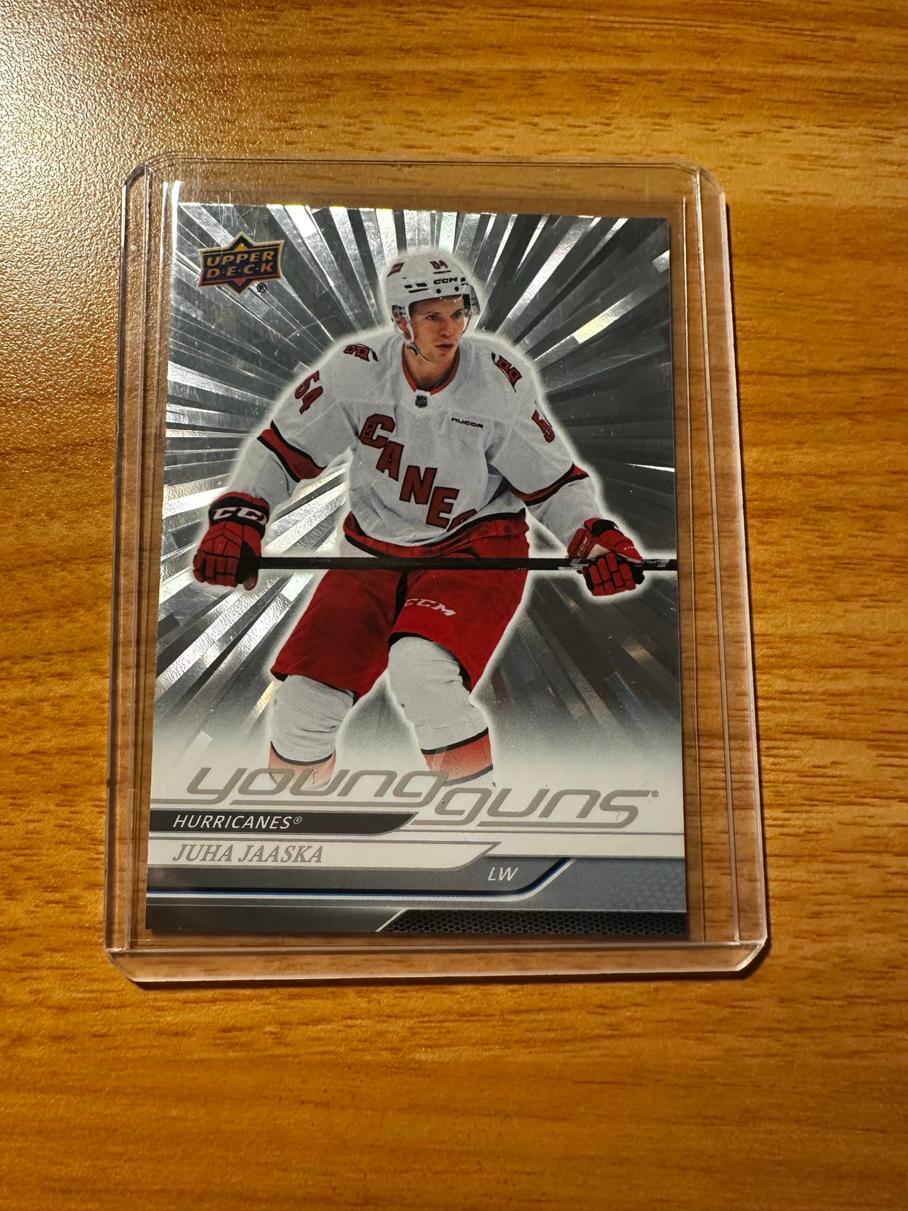 Upper Deck Young Guns Outburst Juha Jääskä Carolina Hurricanes