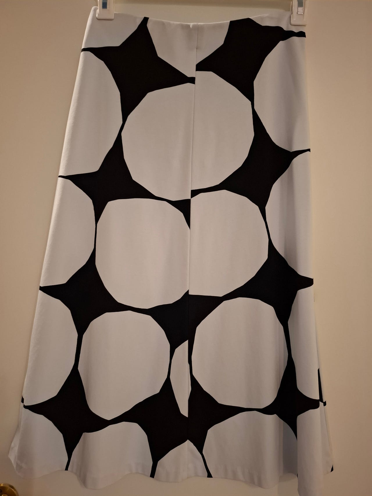 MARIMEKKO Lujentaa kivet -puolihame