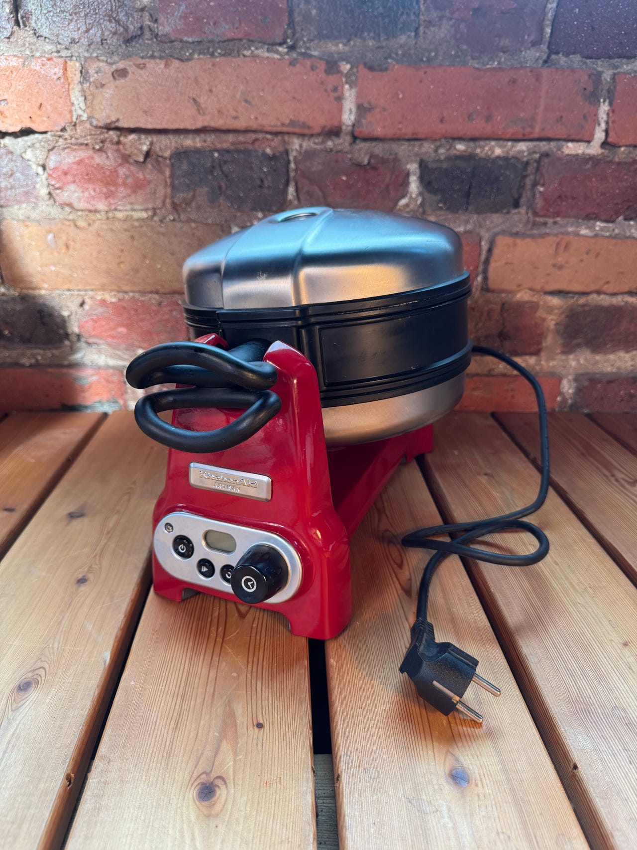 KitchenAid Artisan Pyörivä Vohvelirauta – Empire Red (malli 5KWB1