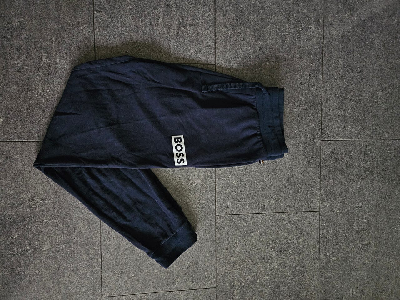 Hugo Boss housut