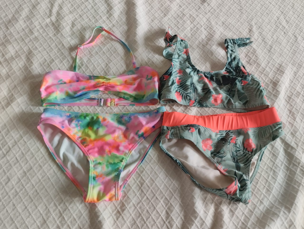 Bikinit 140