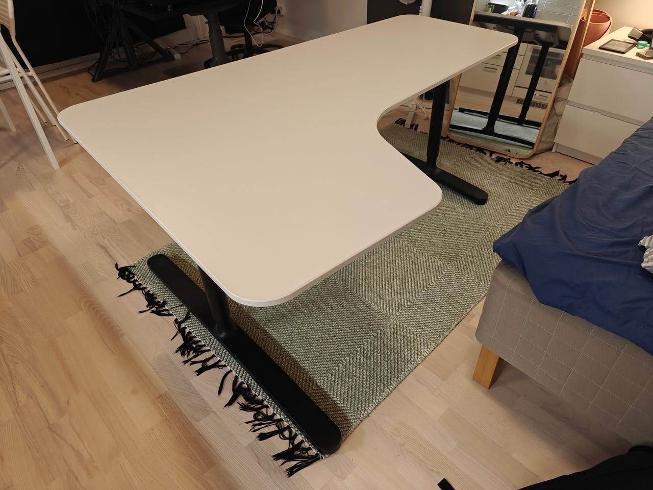 BEKANT kulmapöytä, työpöytä (säädettävä, ei sähkö)