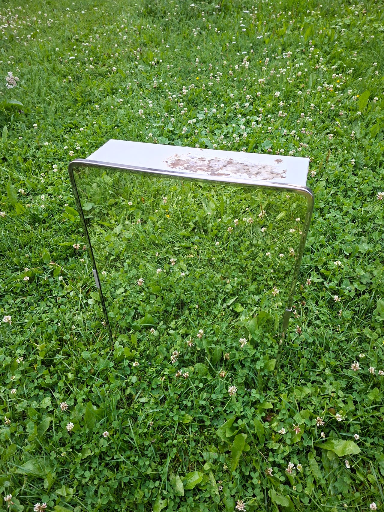 60-luvun peilikaappi