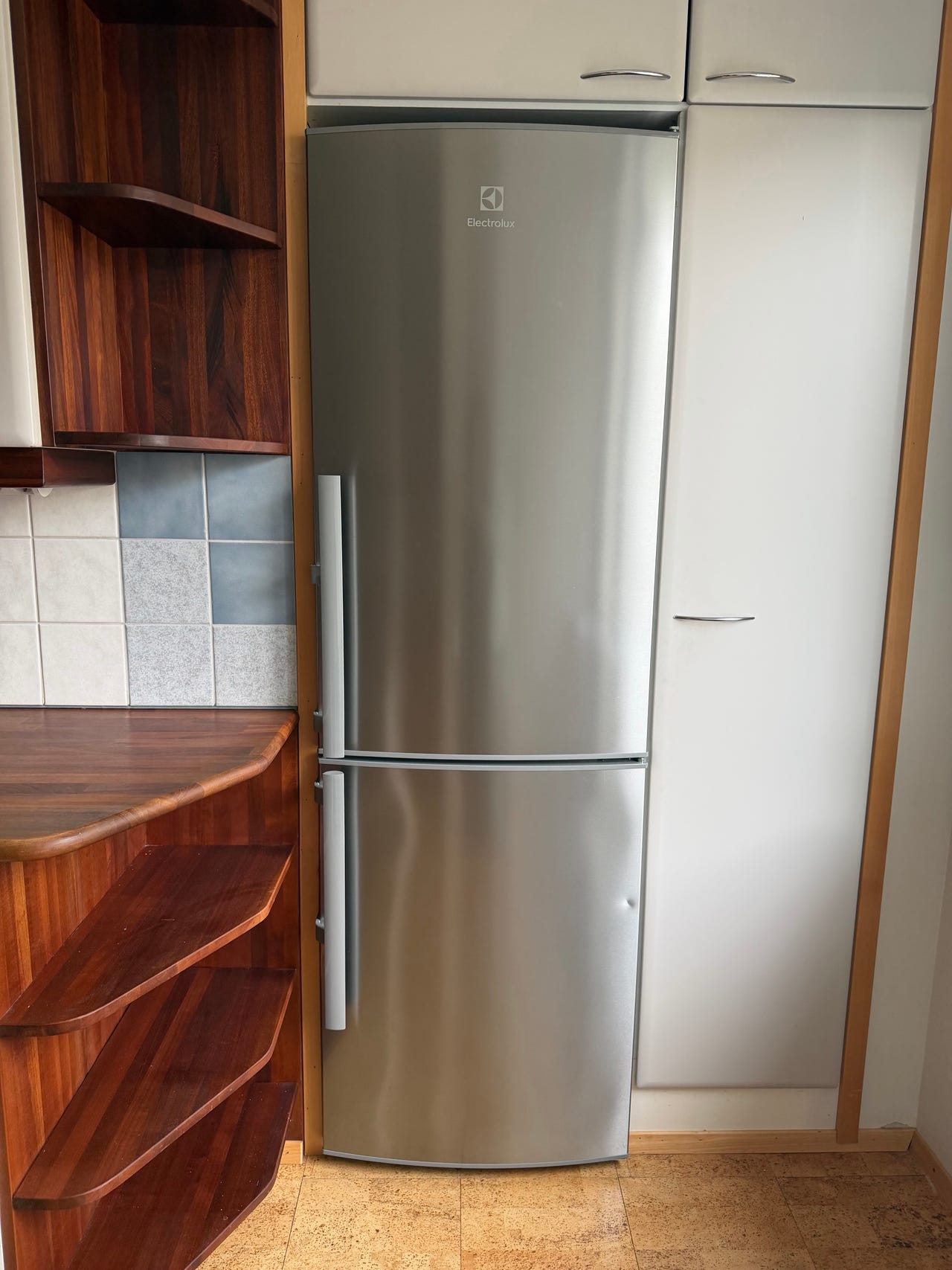 Electrolux EN3453MOX jääkaappipakastin, rosteri – FrostFree, Twin