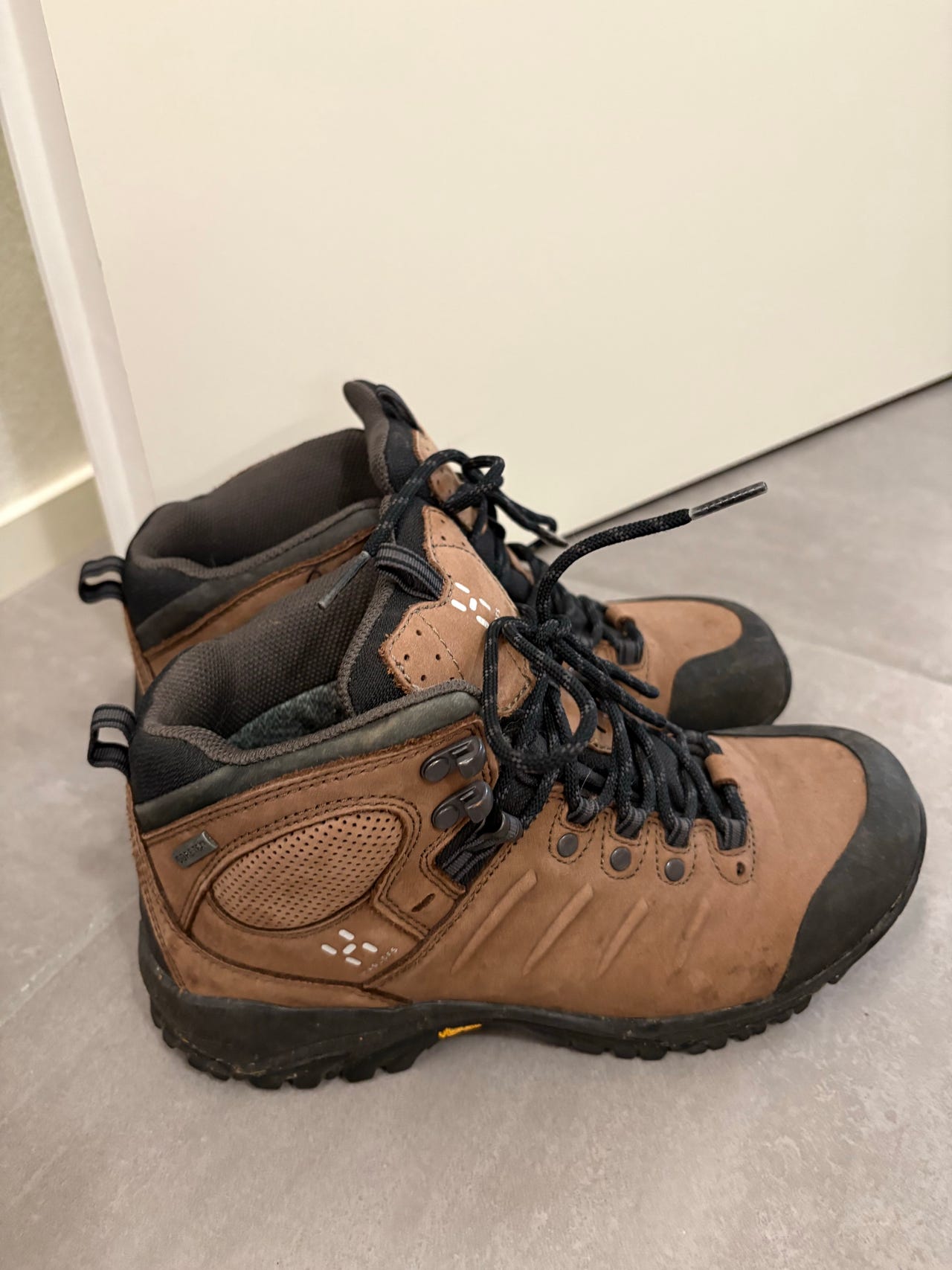 Haglöfs Trail Mid GT vaelluskengät koko 38,5 ruskea nahka