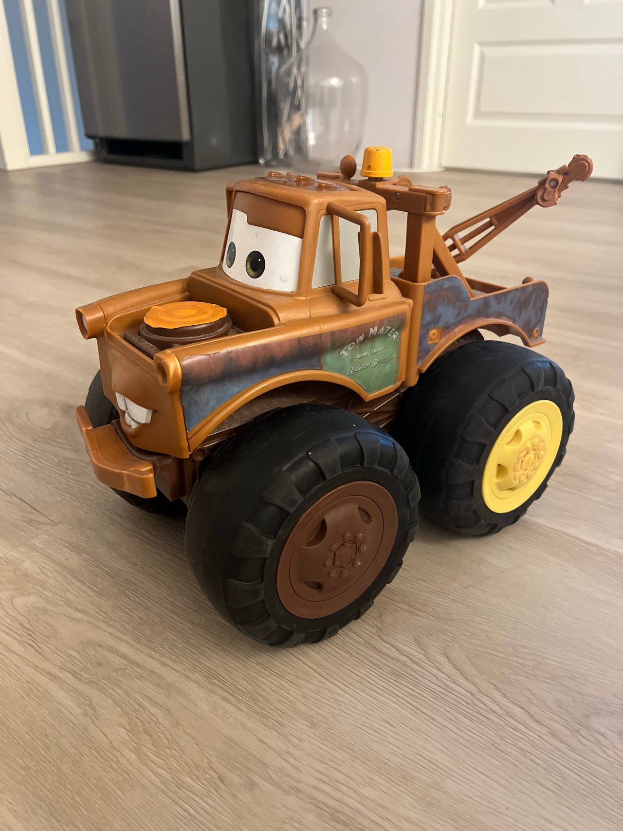 Iso Martti auto