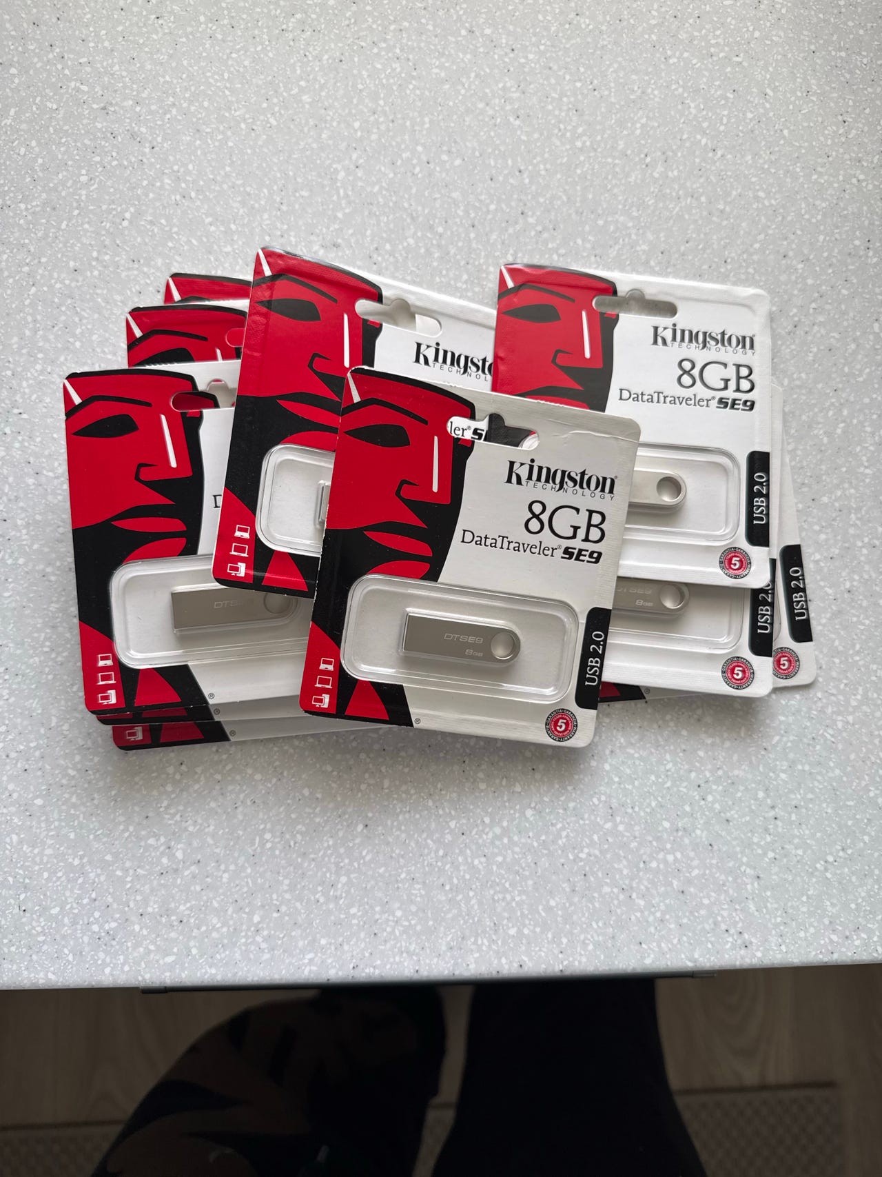 Kingston DataTraveler SE9 8GB USB-muistitikku 10kpl