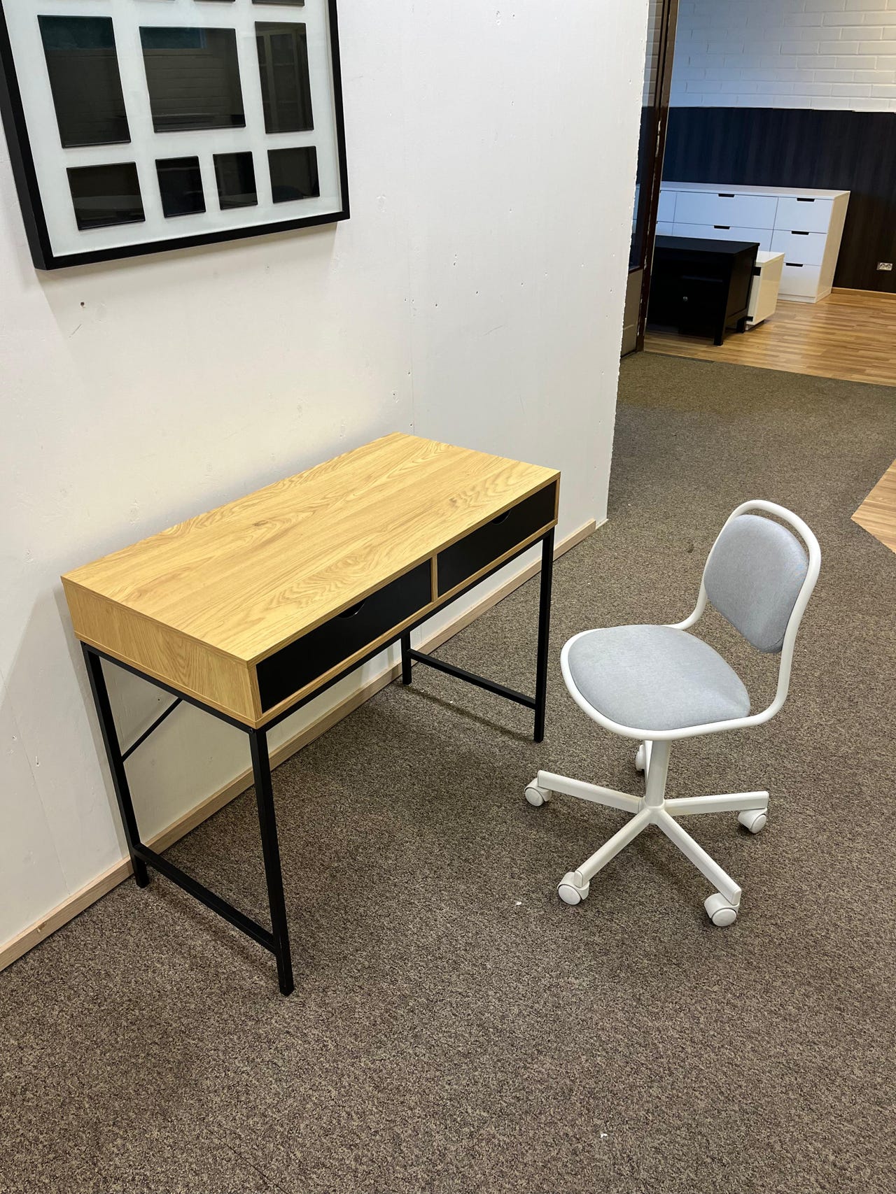JYSK TRAPPEDAL Työpöytä & IKEA ÖRFJÄLL Työtuoli