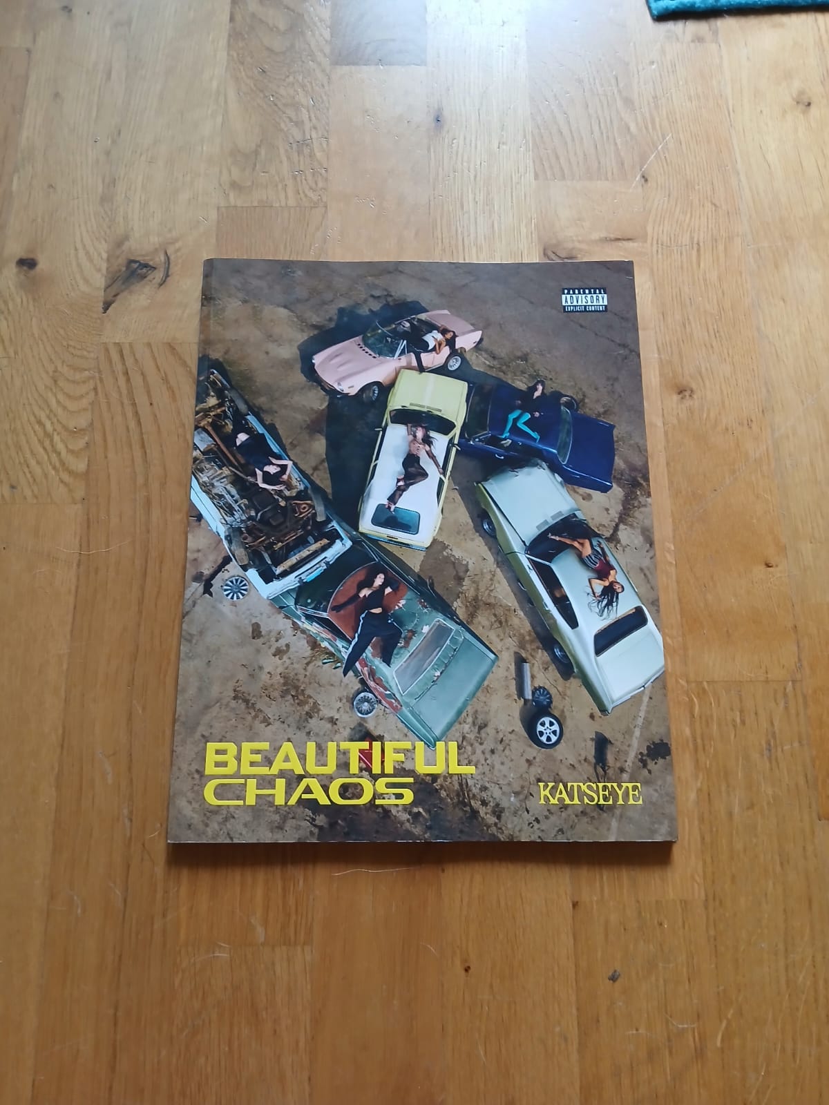 Katseye beautiful chaos albumi