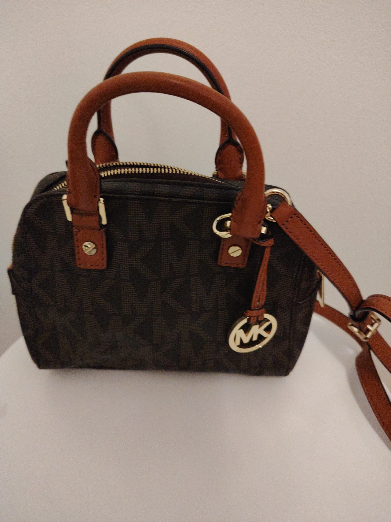 Michael Kors käsilaukku