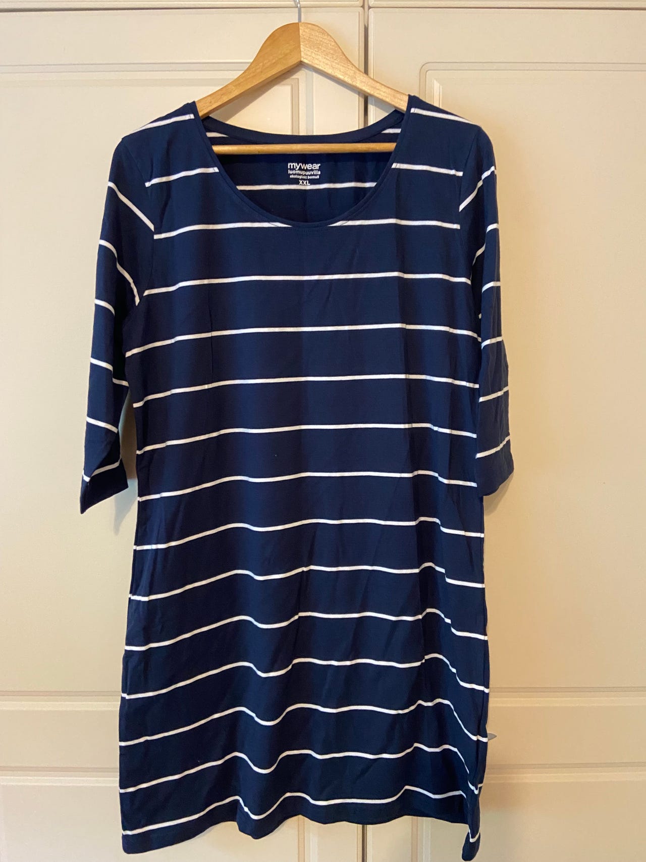 Naisten mekko 2 kpl koko XXL