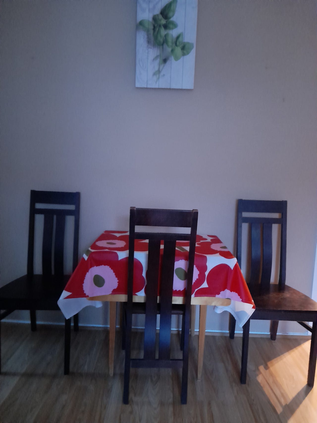 Ikea puutuoleja