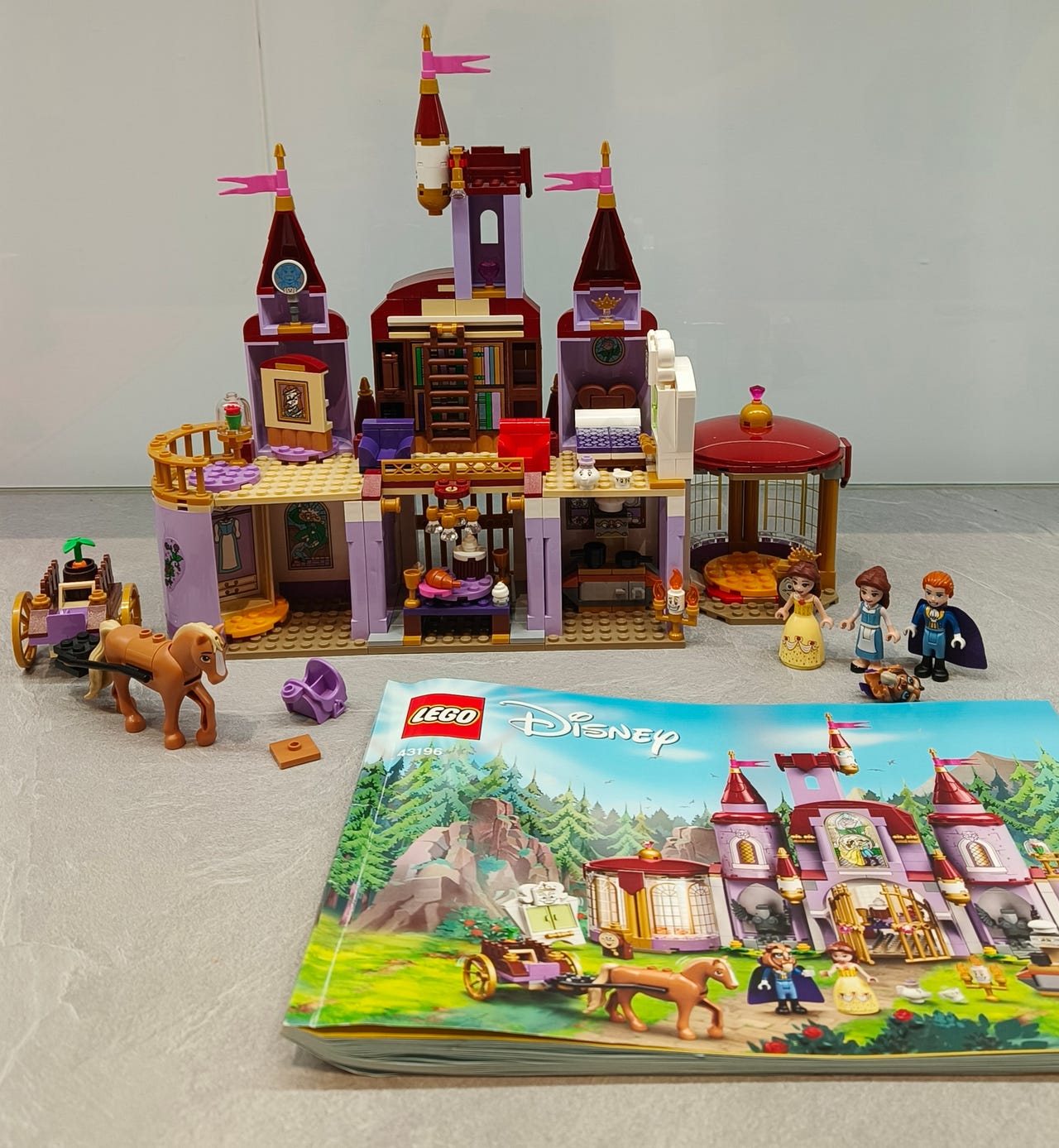 LEGO Disney Bellen ja hirviön linna 43196