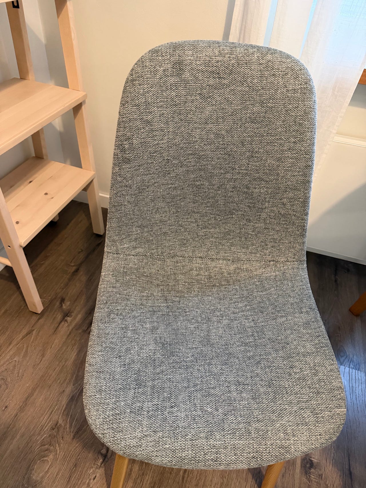 Ruokapöydän tuolit