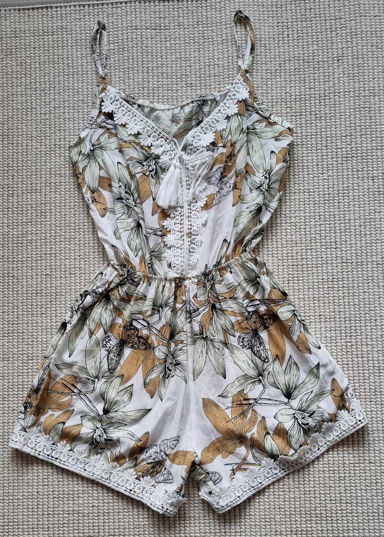 Naisten shortsipuku S