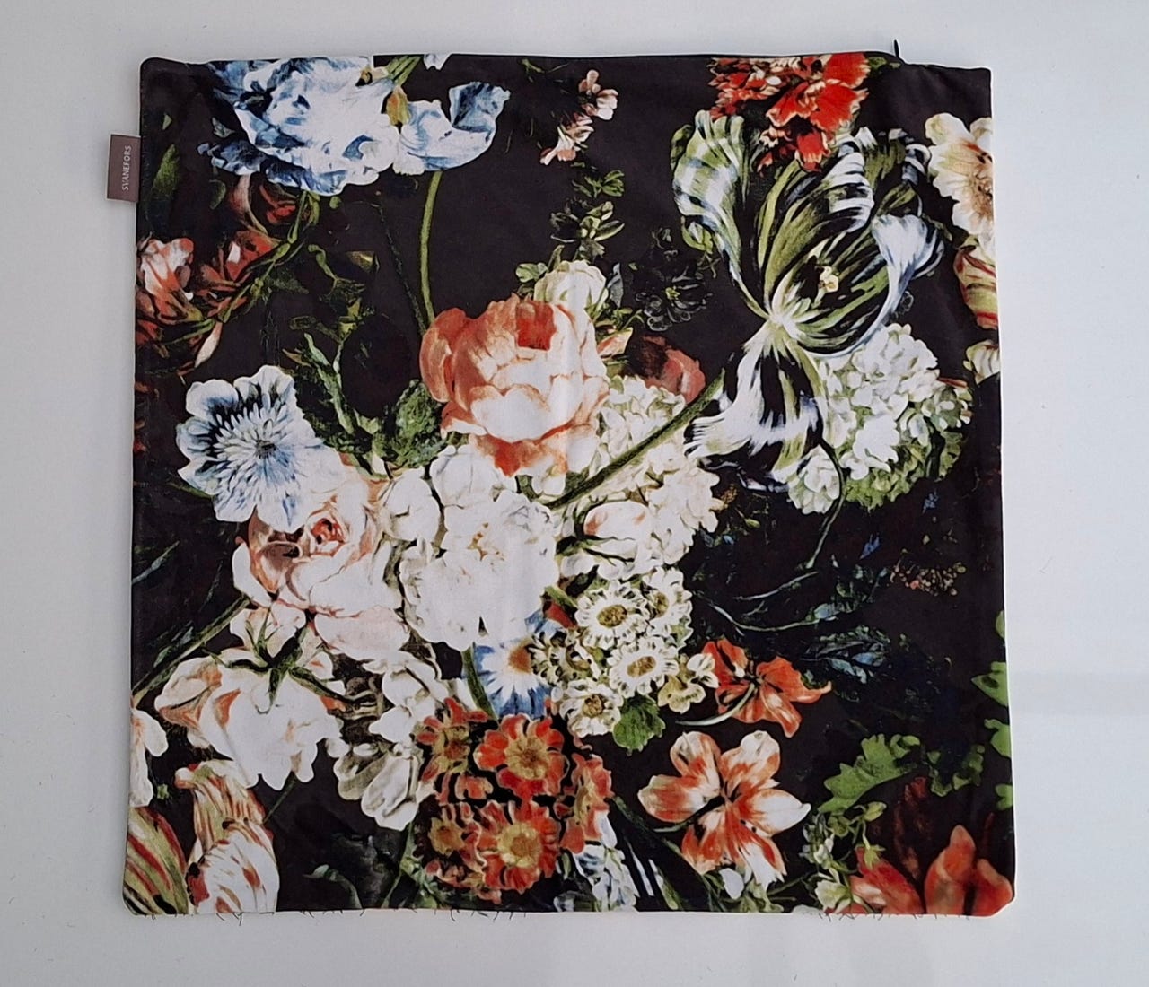 Svanefors kukkakuvioinen tyynynpäällinen 49 x 51 cm