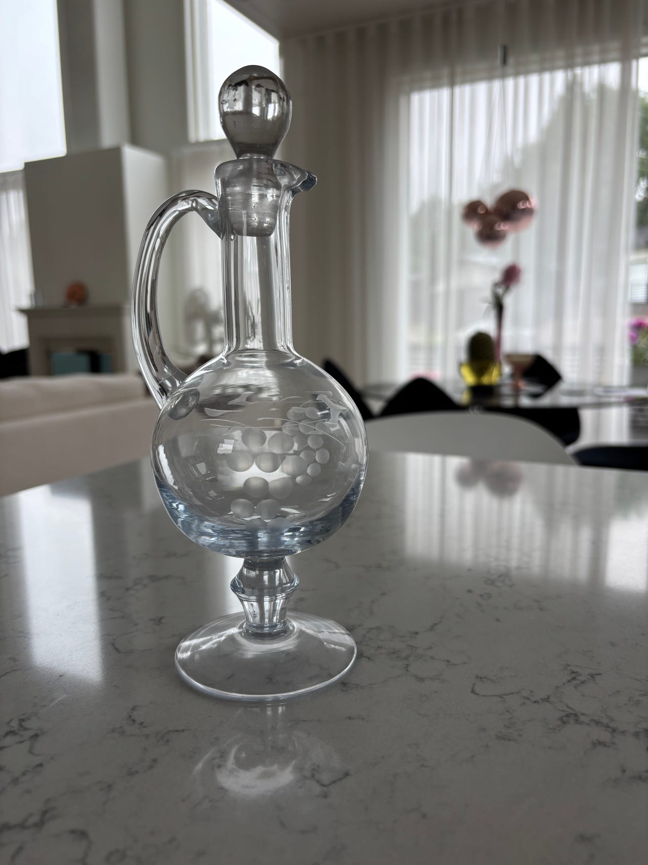 Lasinen karahvi korkilla n. 22 cm