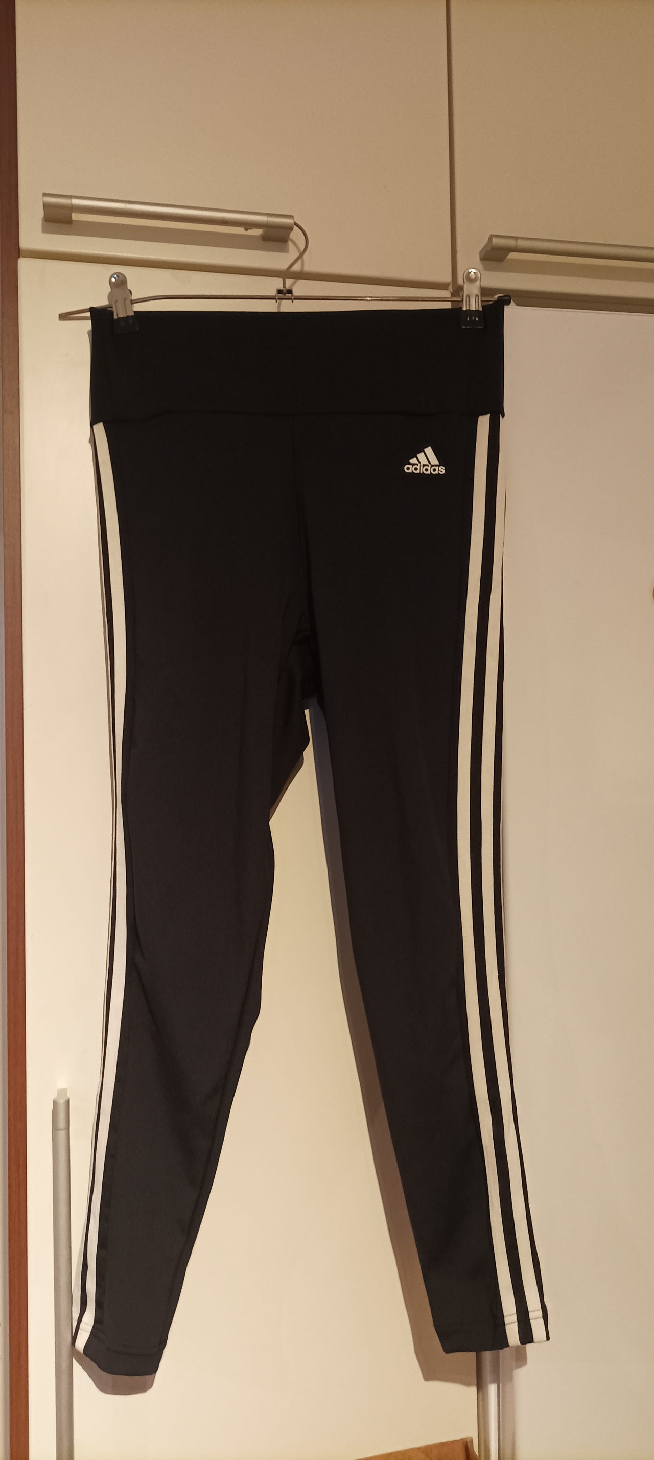 Adidas treenitrikoot M musta