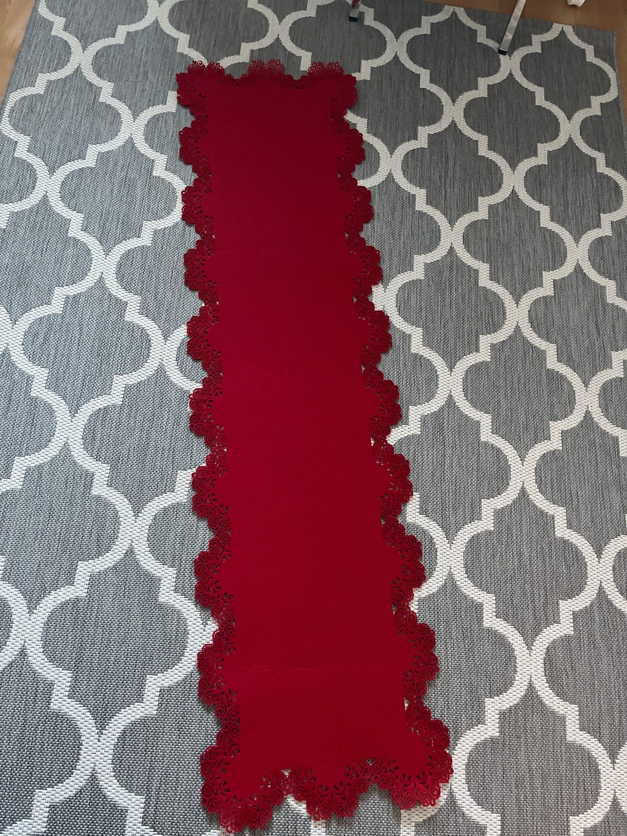 Punainen kaitaliina 40 x 150cm