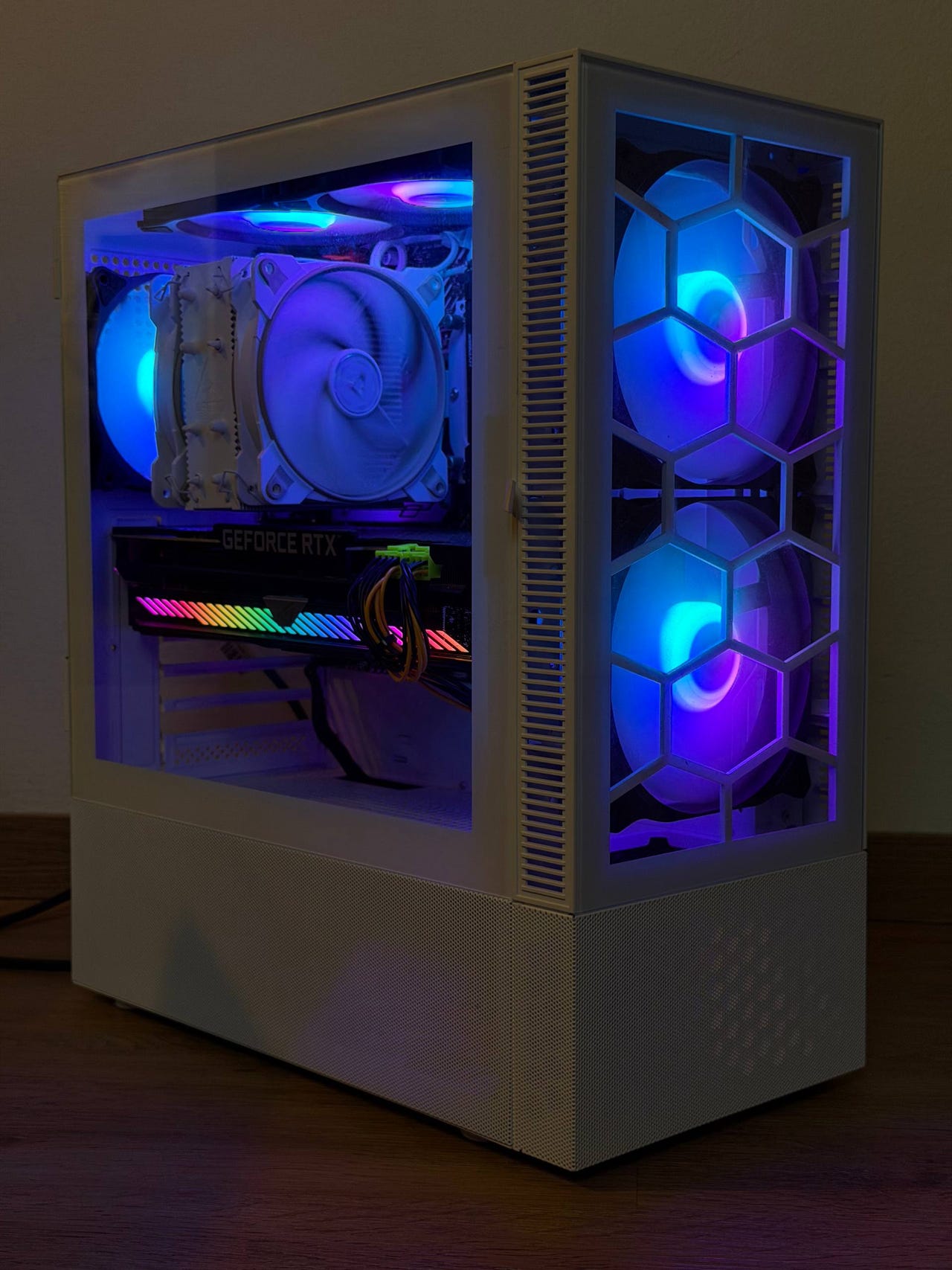 Pelitietkone RTX 3060Ti / i5