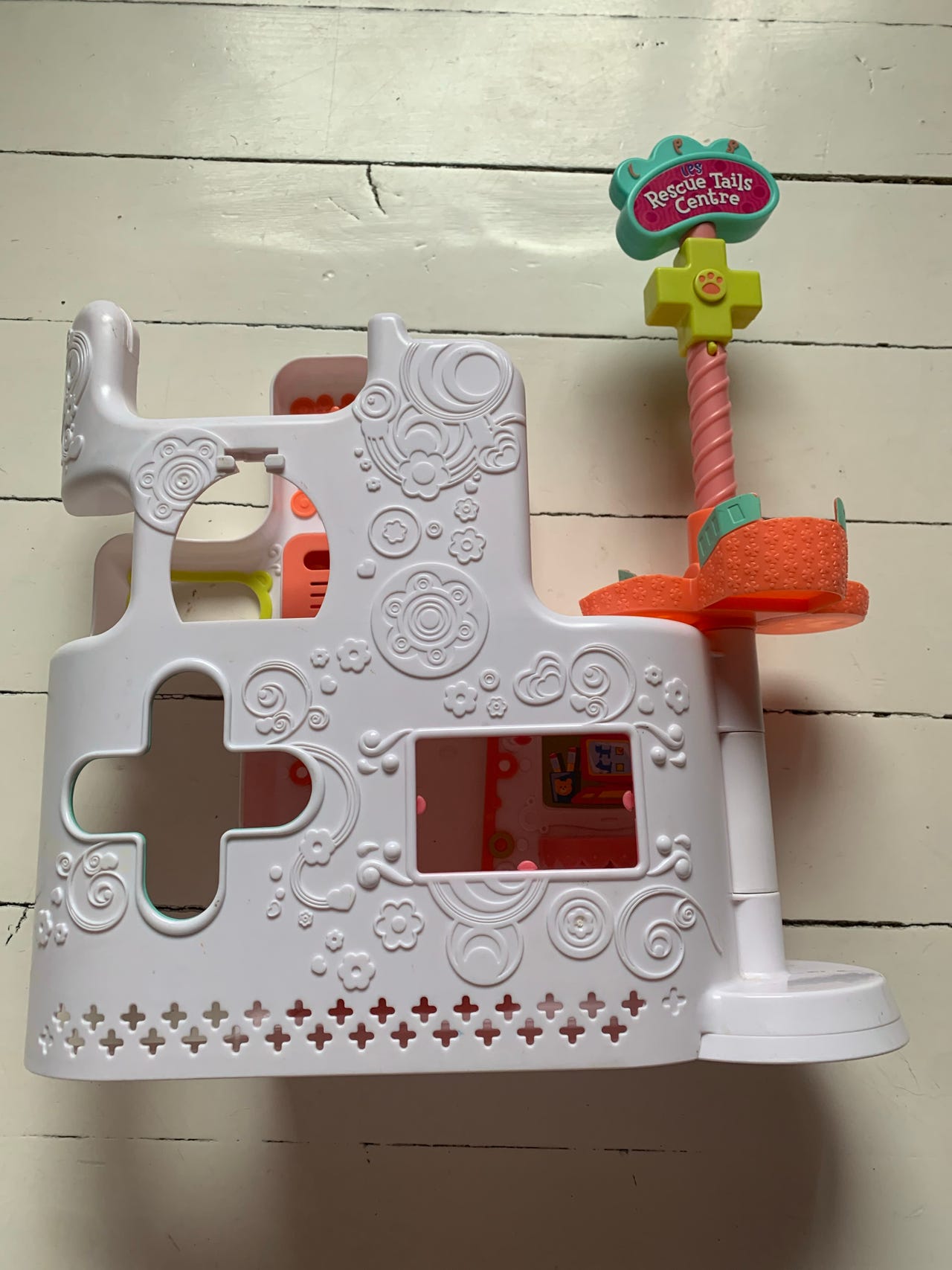 Littlest Pet Shop rescue tails center -leikkitalo