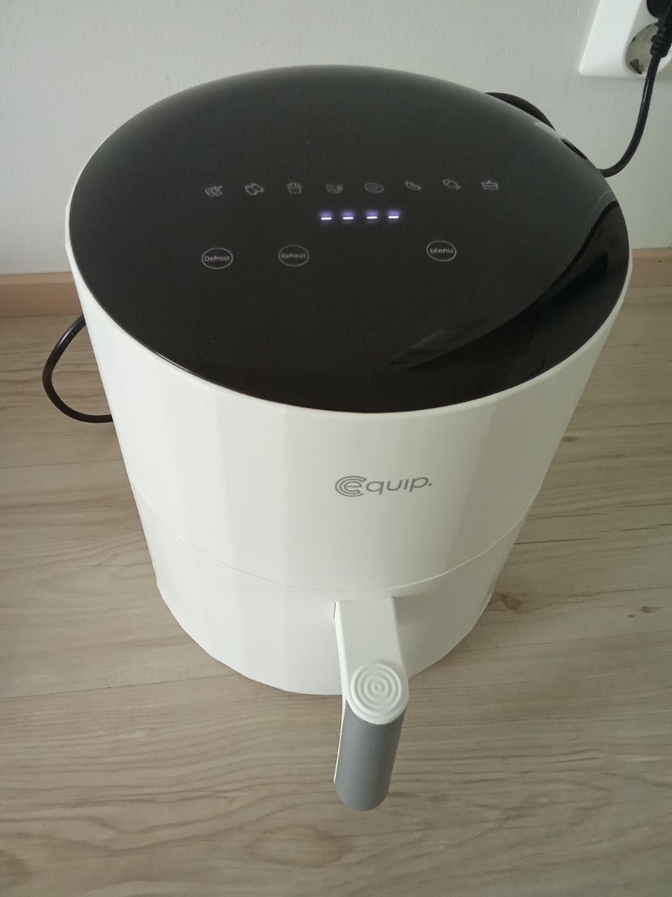 Myydään Equip Airfryer – Erittäin hyväkuntoinen