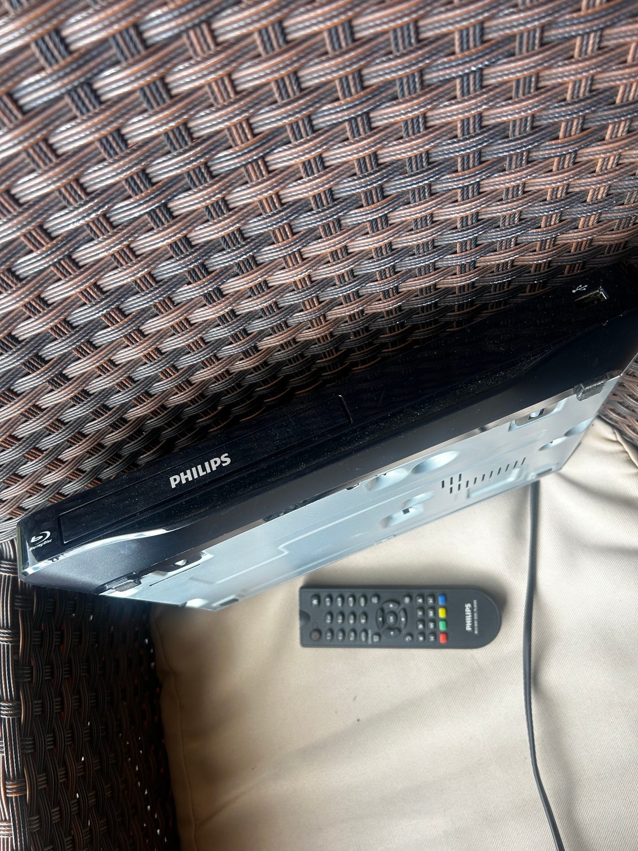 Philips DVD-soitin HDMI-liitännällä