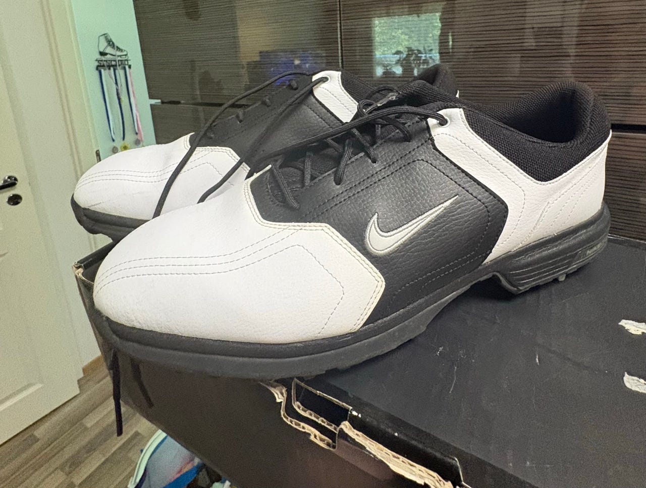 Nike Heritage EU golfkengät koko 44 valkoinen/musta
