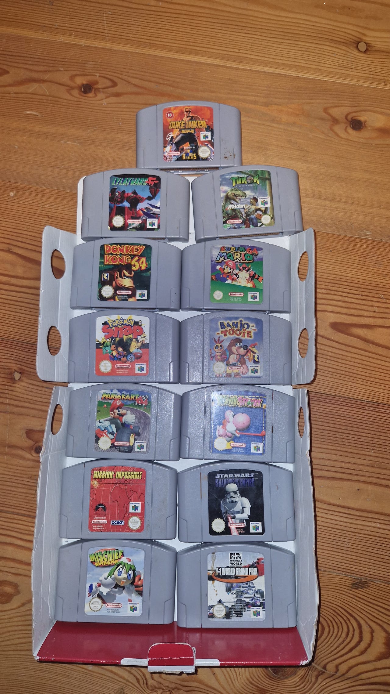 Nintendo 64 pelikasetit