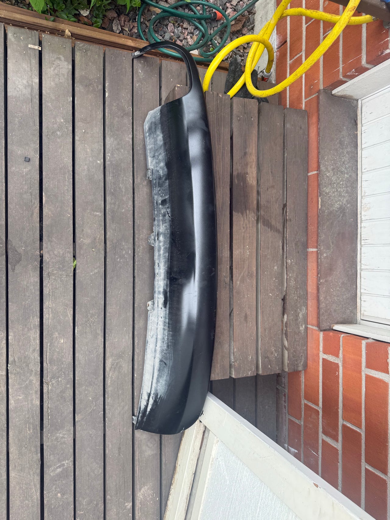 Audi A4 B8 takapuskurin diffusor