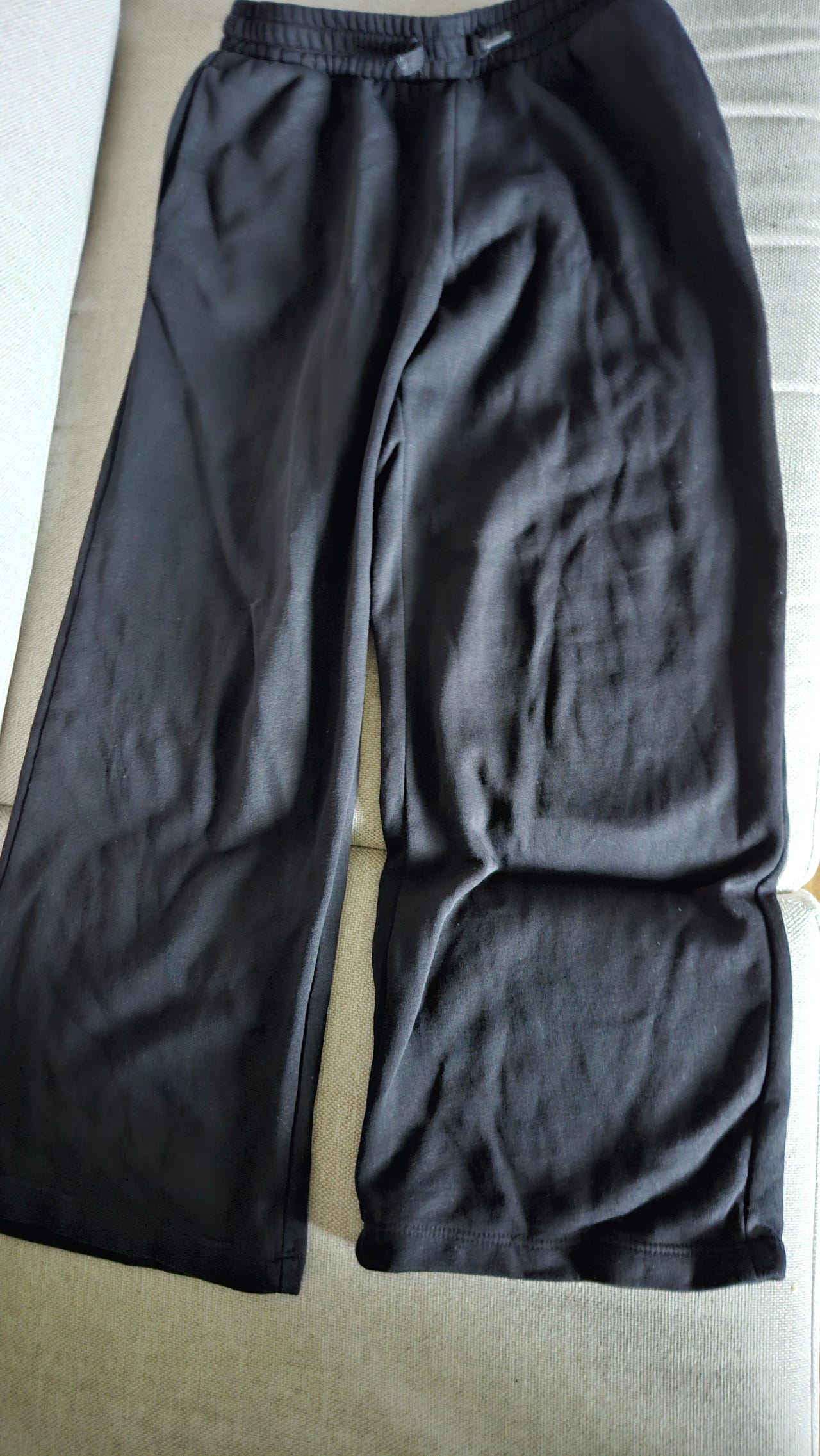 3 x mustat collegehousut + t-paita setti 140 cm